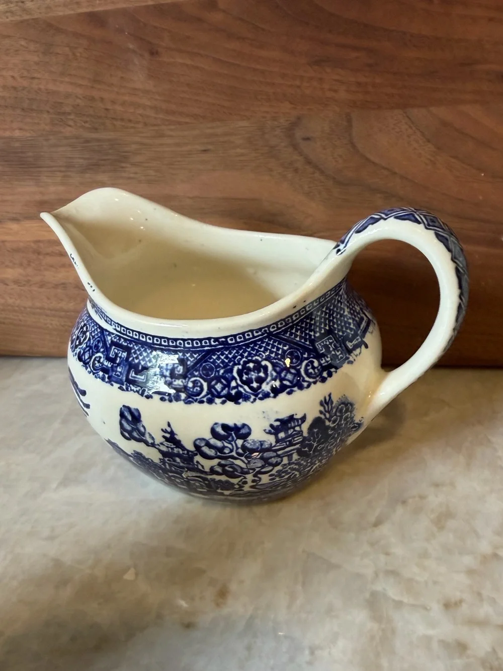 Vintage blue Willow gravy server